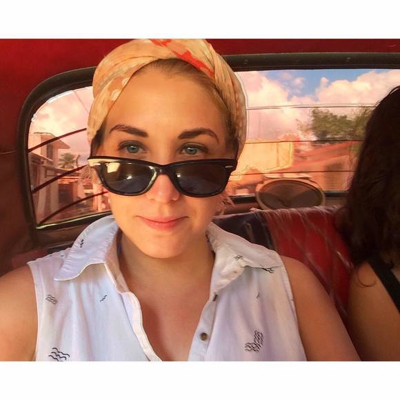 Meet your Posher, Nyssa - Picture 1 of 1